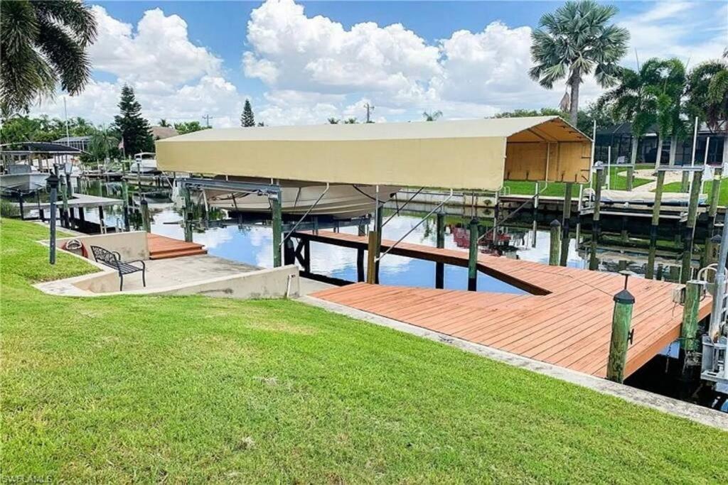 Cape Coral Water Front Paradise Villa Exterior photo